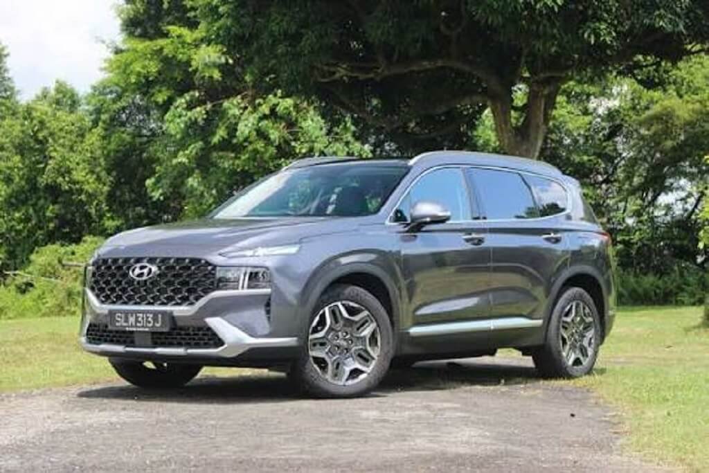 Hyundai Santa Fe Car rental in Australia