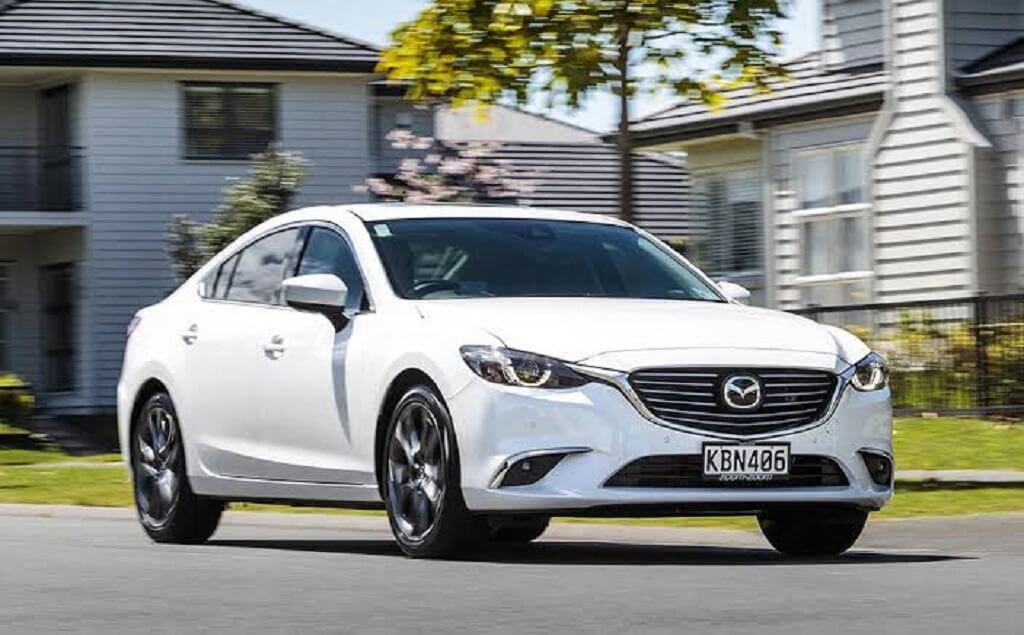 Intermediate Car Rental in New Zealand